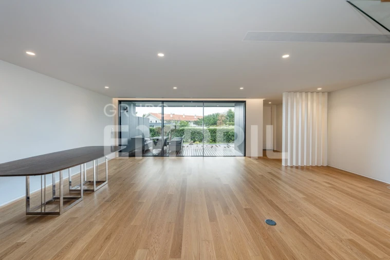 Moradia T4 para Venda em Gulpilhares e Valadares Foto 6