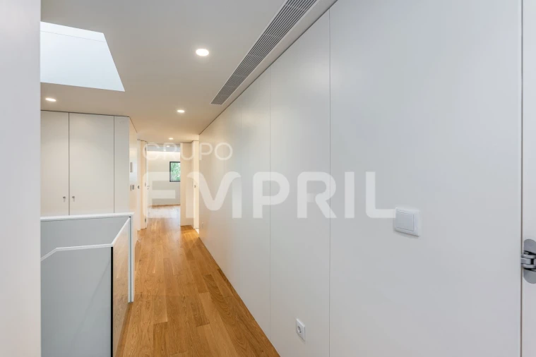 Moradia T4 para Venda em Gulpilhares e Valadares Foto 19