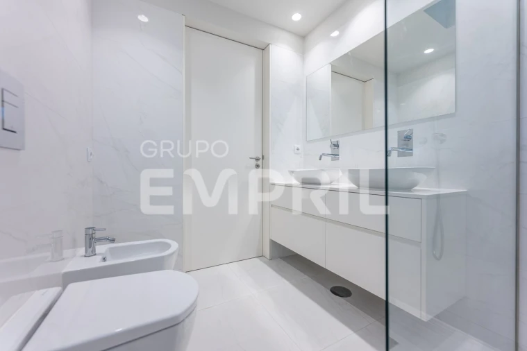 Moradia T4 para Venda em Gulpilhares e Valadares Foto 27