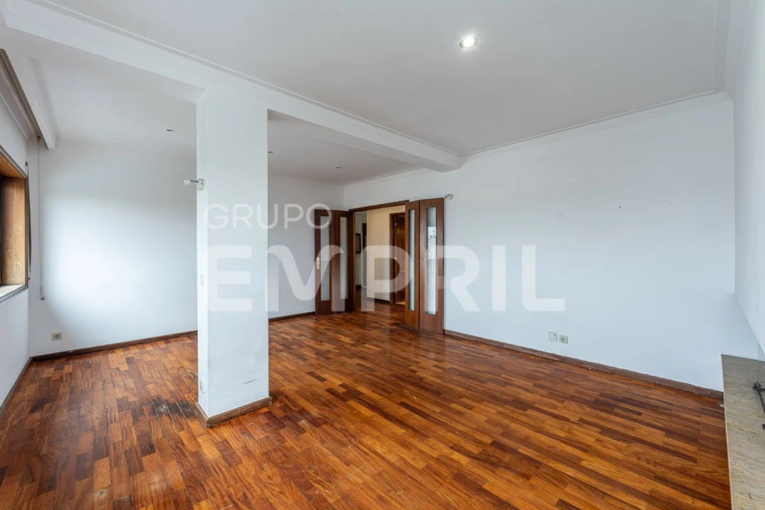 Apartamento T3 para Venda em Santa Marinha e São Pedro da Afurada Foto 2