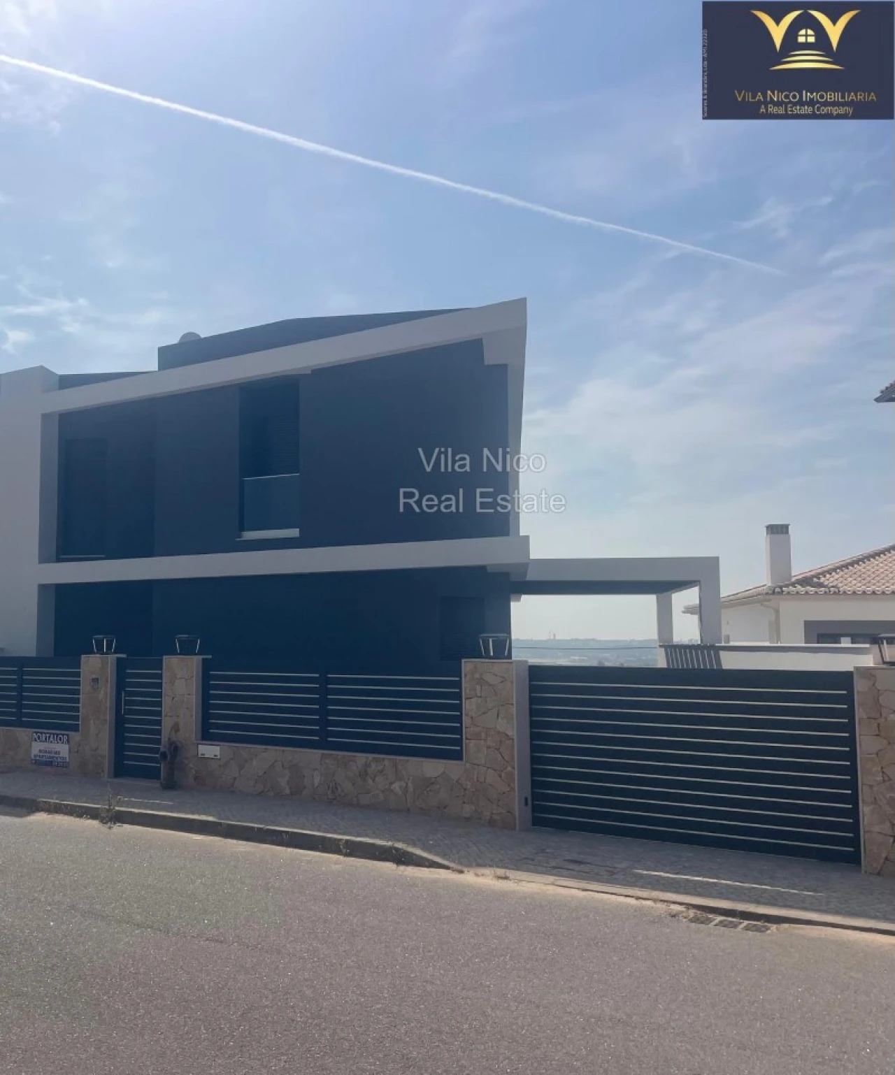 Moradia T4 para Venda em Mexilhoeira Grande Foto 6