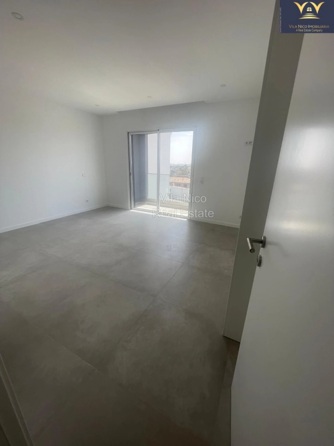 Moradia T4 para Venda em Mexilhoeira Grande Foto 22