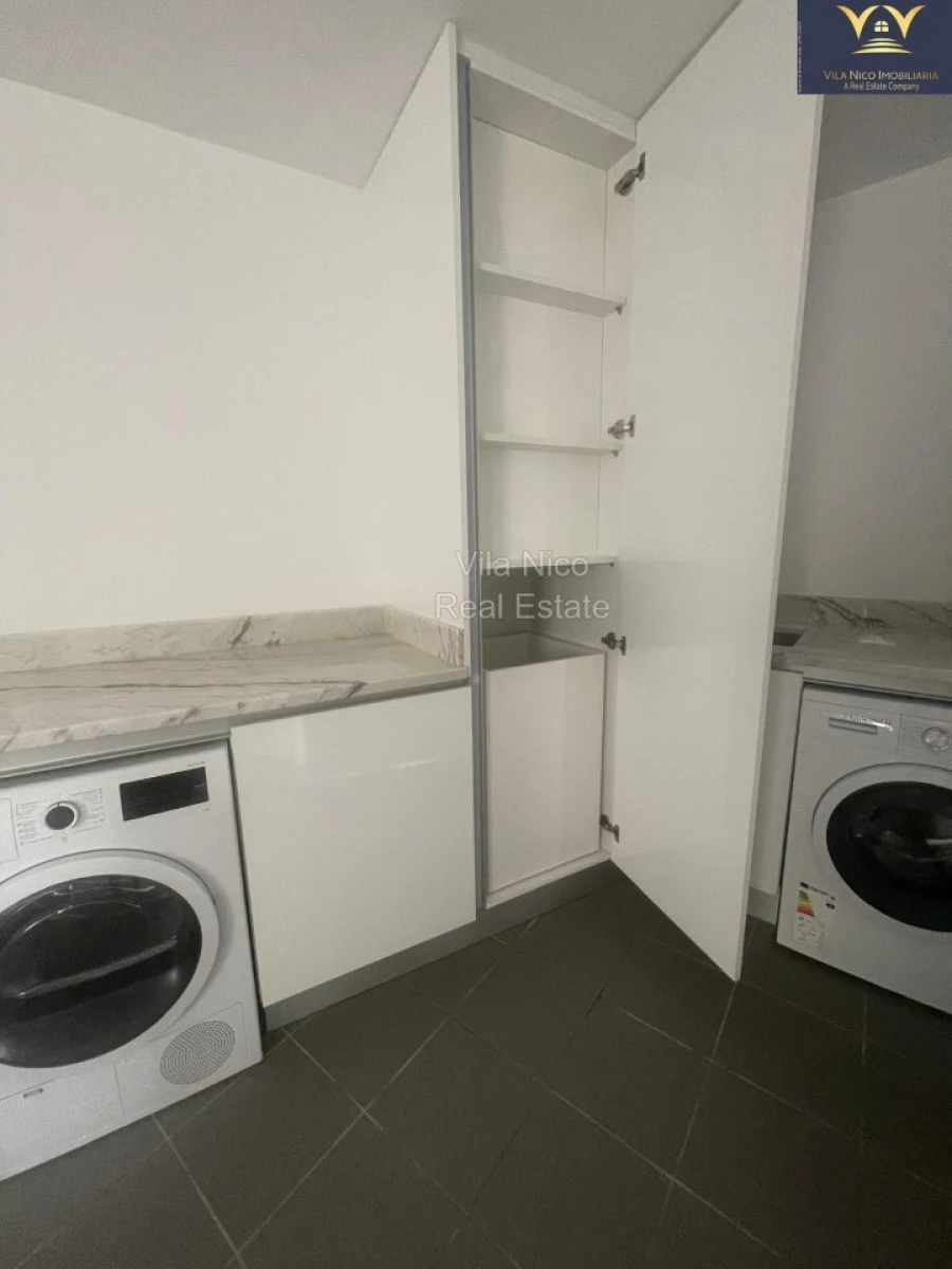 Moradia T4 para Venda em Mexilhoeira Grande Foto 5