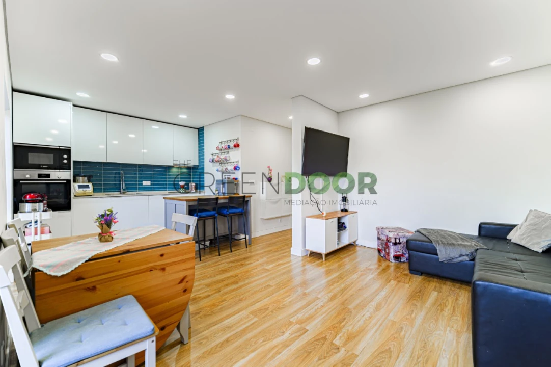 Apartamento T2 para Venda em Seixal, Arrentela e Aldeia de Paio Pires Foto 2