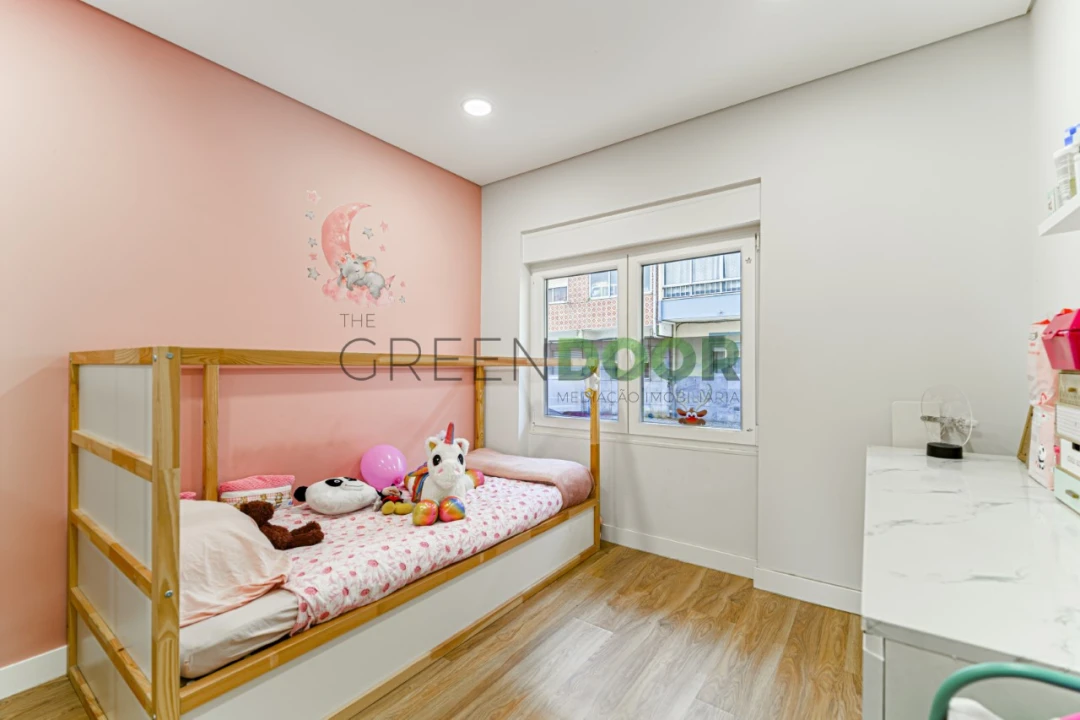 Apartamento T2 para Venda em Seixal, Arrentela e Aldeia de Paio Pires Foto 8