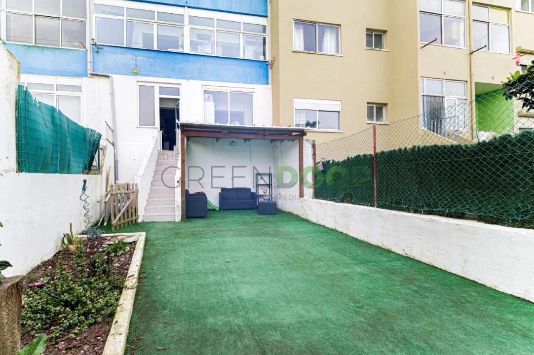 Apartamento T2 para Venda em Seixal, Arrentela e Aldeia de Paio Pires Foto 25