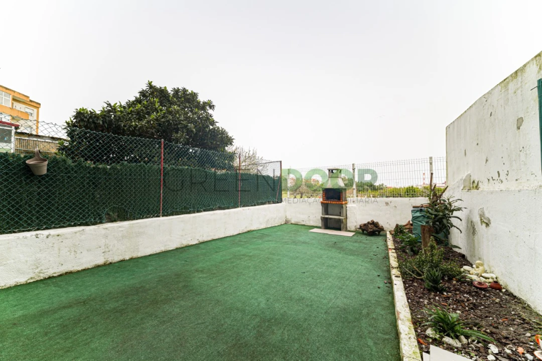 Apartamento T2 para Venda em Seixal, Arrentela e Aldeia de Paio Pires Foto 26