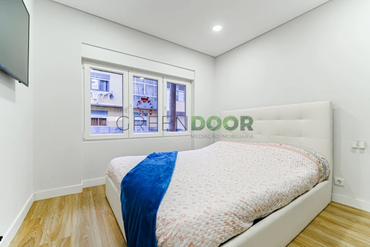 Apartamento T2 para Venda em Seixal, Arrentela e Aldeia de Paio Pires Foto 10