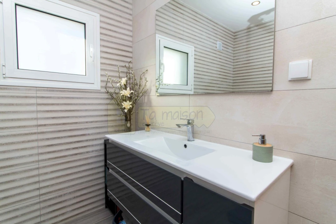 Moradia T4 para Venda em Paderne Foto 15