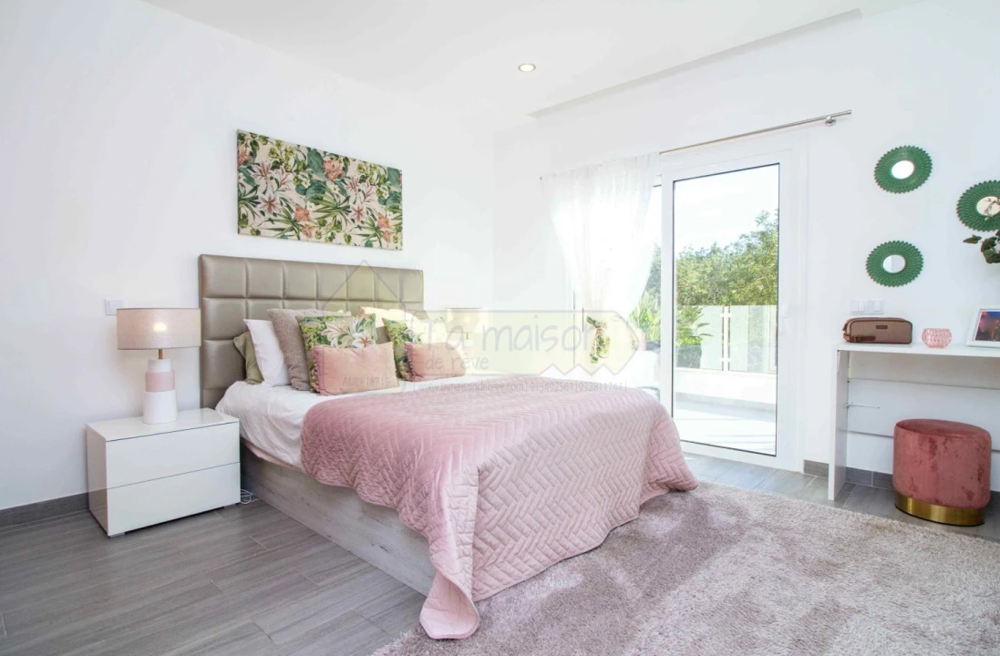 Moradia T4 para Venda em Paderne Foto 22