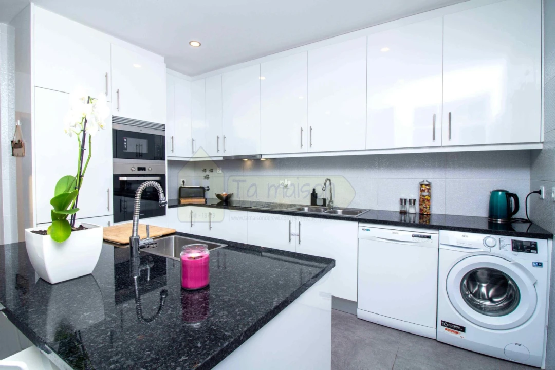 Moradia T4 para Venda em Paderne Foto 5