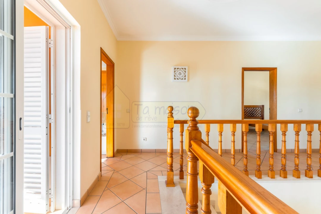 Moradia T4 para Venda em Quarteira Foto 24