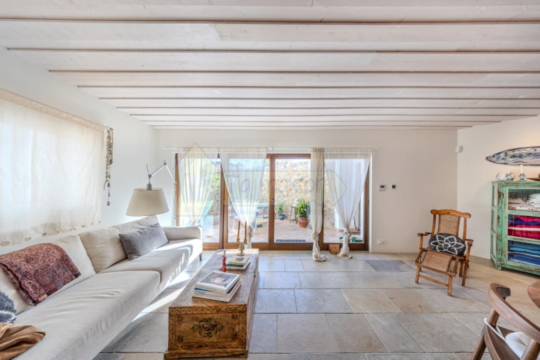 Moradia T2 para Venda em Tavira (Santa Maria e Santiago) Foto 3