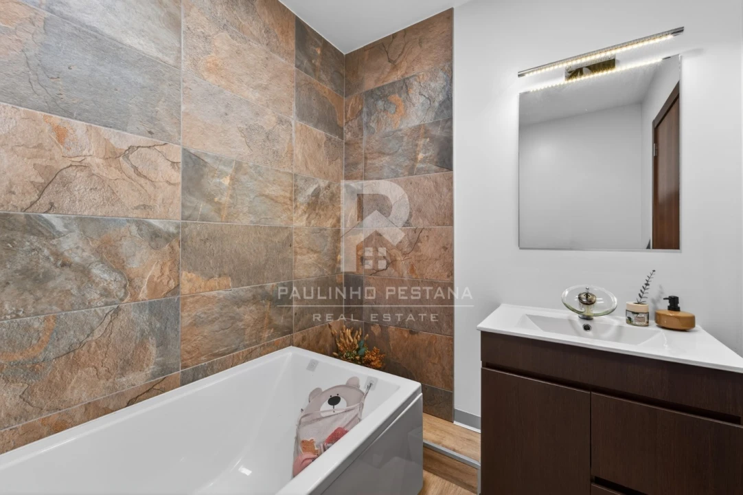 Moradia T3 para Venda em Santa Cruz Foto 27