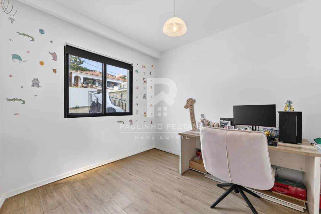 Moradia T3 para Venda em Santa Cruz Foto 29