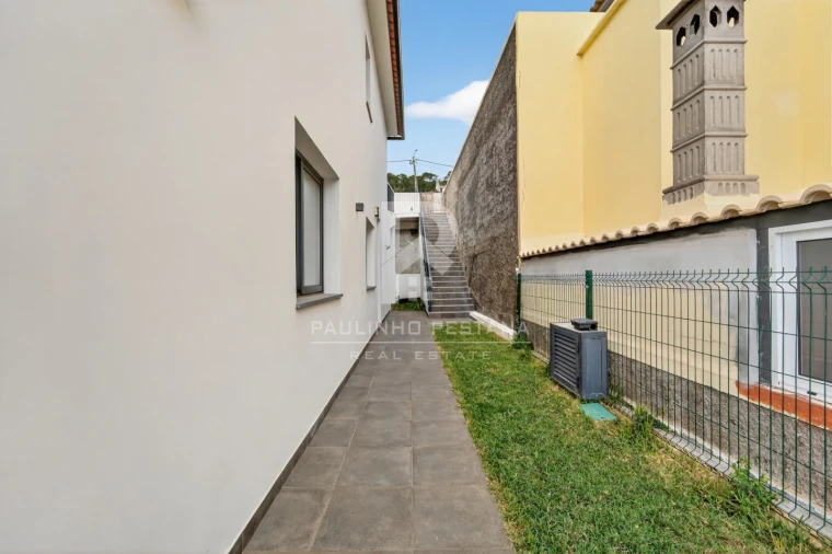 Moradia T3 para Venda em Santa Cruz Foto 39