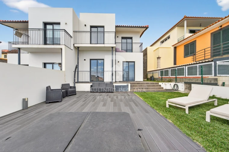 Moradia T3 para Venda em Santa Cruz Foto 2