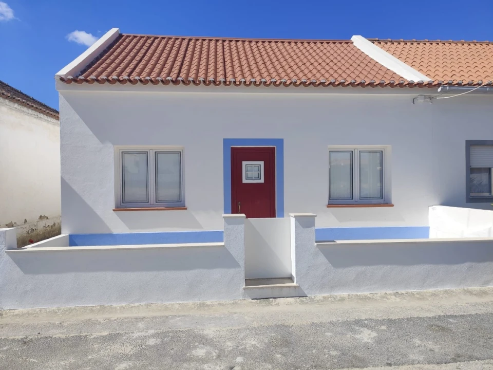 Moradia T2 para Venda em Marvila, Ribeira Santarém, São Salvador, São Nicolau Foto 1