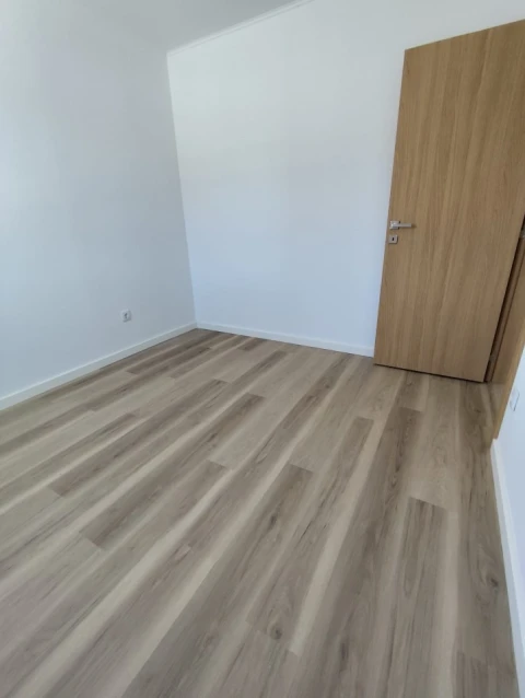 Moradia T2 para Venda em Marvila, Ribeira Santarém, São Salvador, São Nicolau