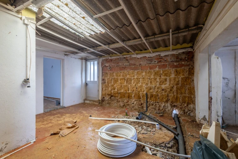 Moradia T2 para Venda em Azoia de Cima e Tremês Foto 13