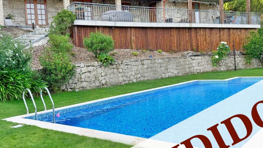 Quinta T3 para Venda em Armil