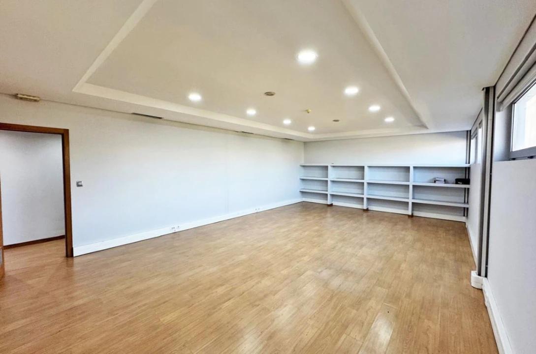 Armazém para Venda em Alfena Foto 18