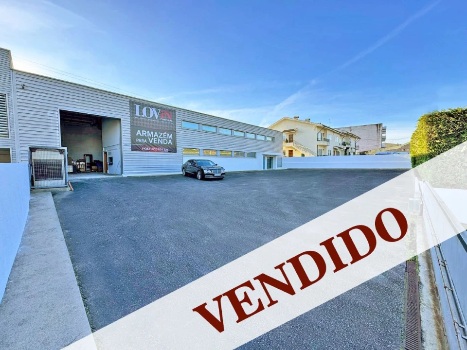 Armazém para Venda em Alfena Foto 1