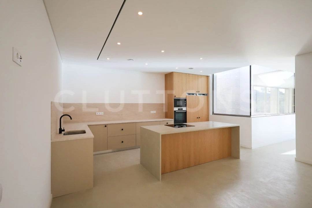 Moradia T5 para Venda em Almancil Foto 3