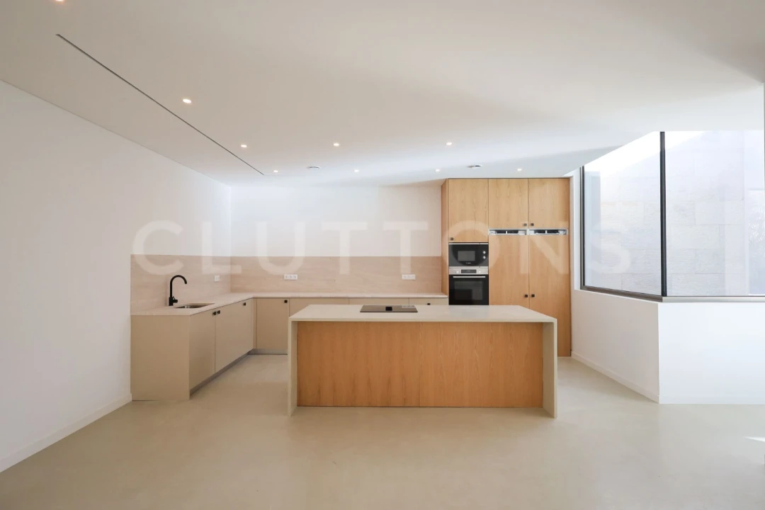 Moradia T5 para Venda em Almancil Foto 13