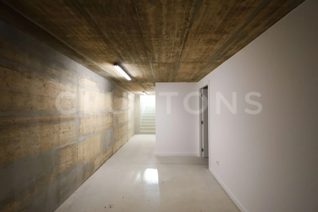 Moradia T5 para Venda em Almancil Foto 47