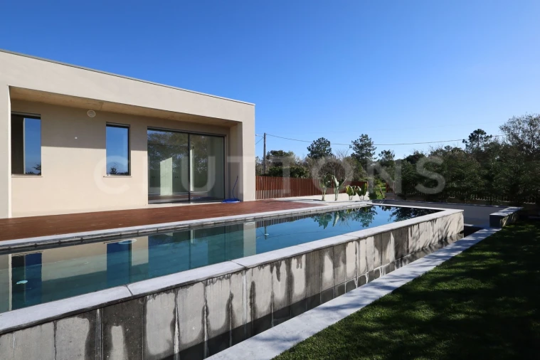 Moradia T5 para Venda em Almancil Foto 1