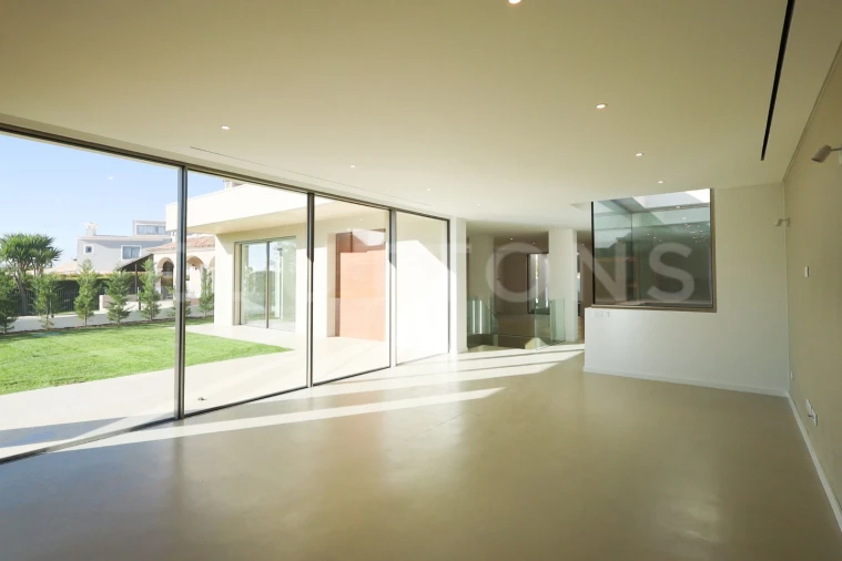 Moradia T5 para Venda em Almancil Foto 7