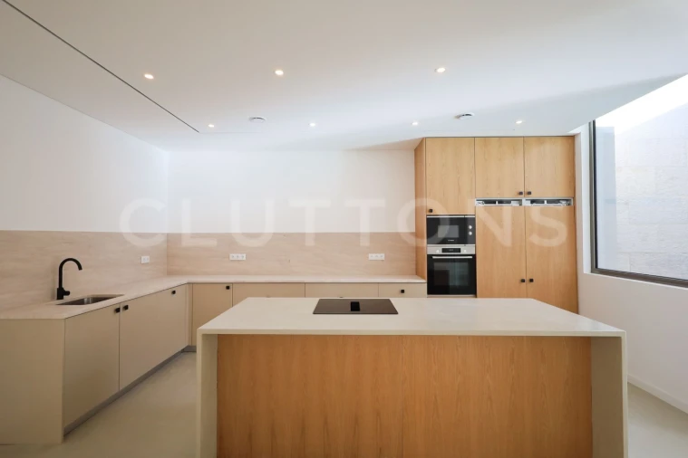 Moradia T5 para Venda em Almancil Foto 14