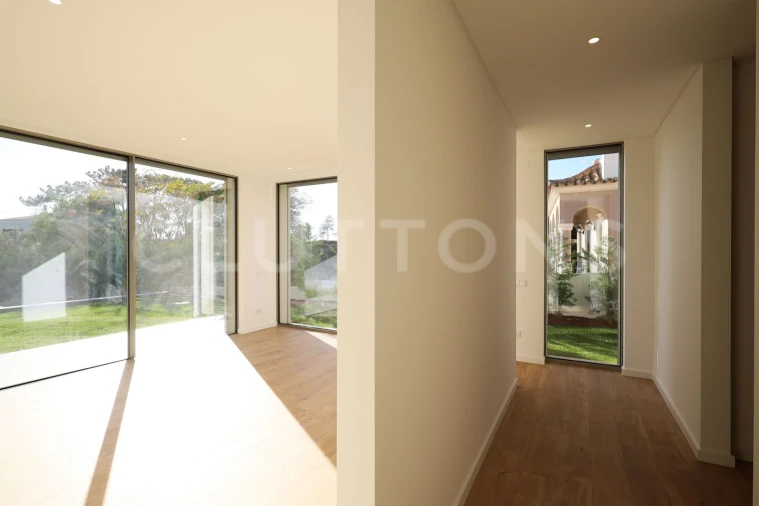 Moradia T5 para Venda em Almancil Foto 17