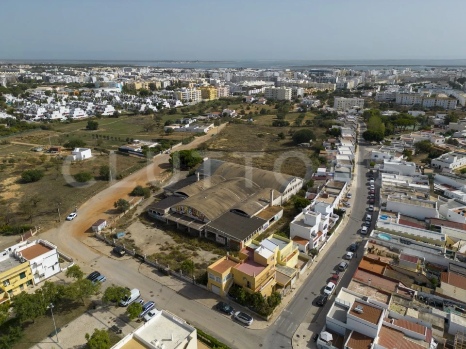 Terreno para Venda em Quelfes Foto 4