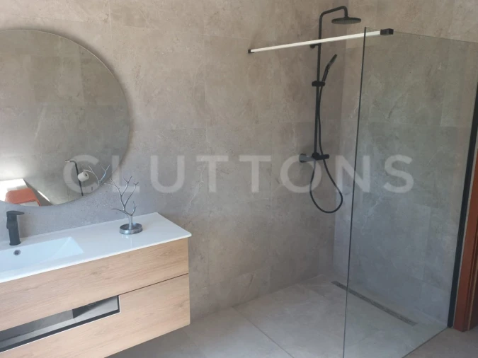 Moradia T4 para Venda em Quarteira Foto 19