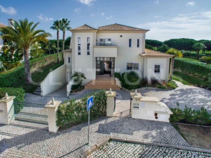 Moradia T4 para Venda em Quarteira Foto 27