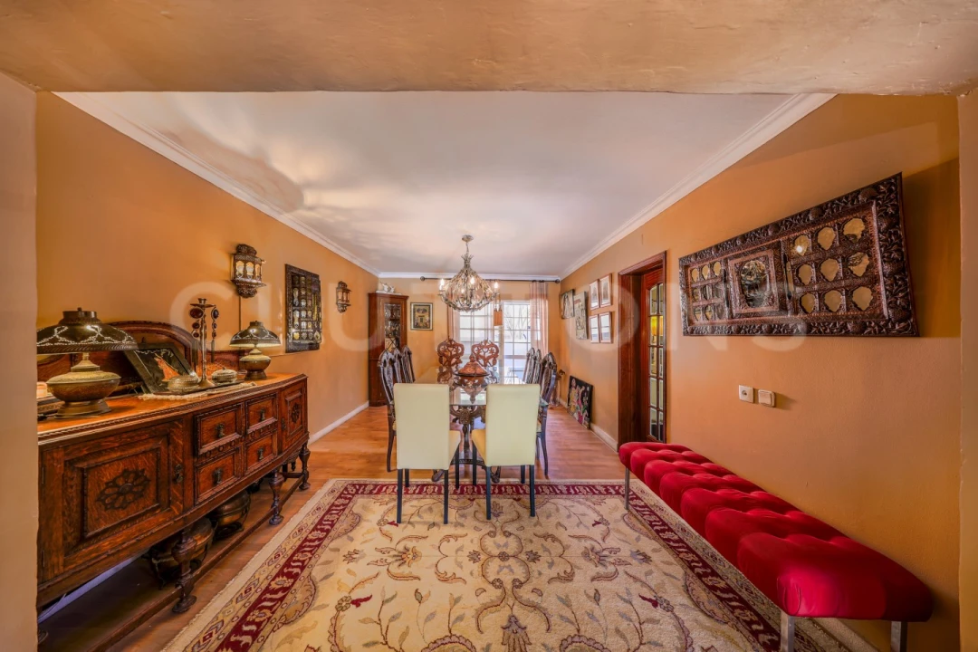 Moradia T6 para Venda em Santa Barbara de Nexe Foto 10