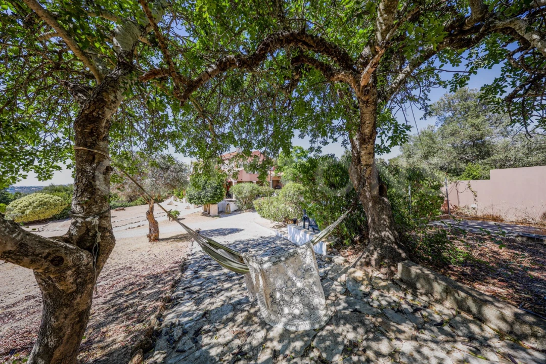 Moradia T6 para Venda em Santa Barbara de Nexe Foto 27