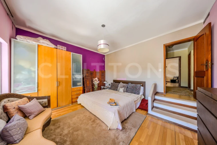 Moradia T6 para Venda em Santa Barbara de Nexe Foto 24