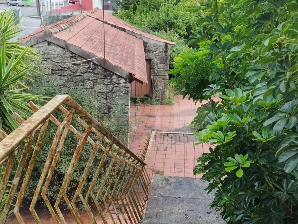 Moradia T4 para Venda em Mujães Foto 5