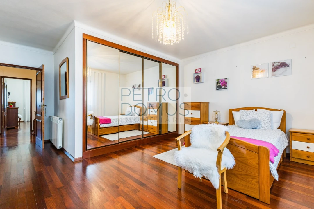 Moradia T4 para Venda em Maceira Foto 29