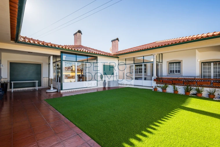 Moradia T4 para Venda em Maceira Foto 32