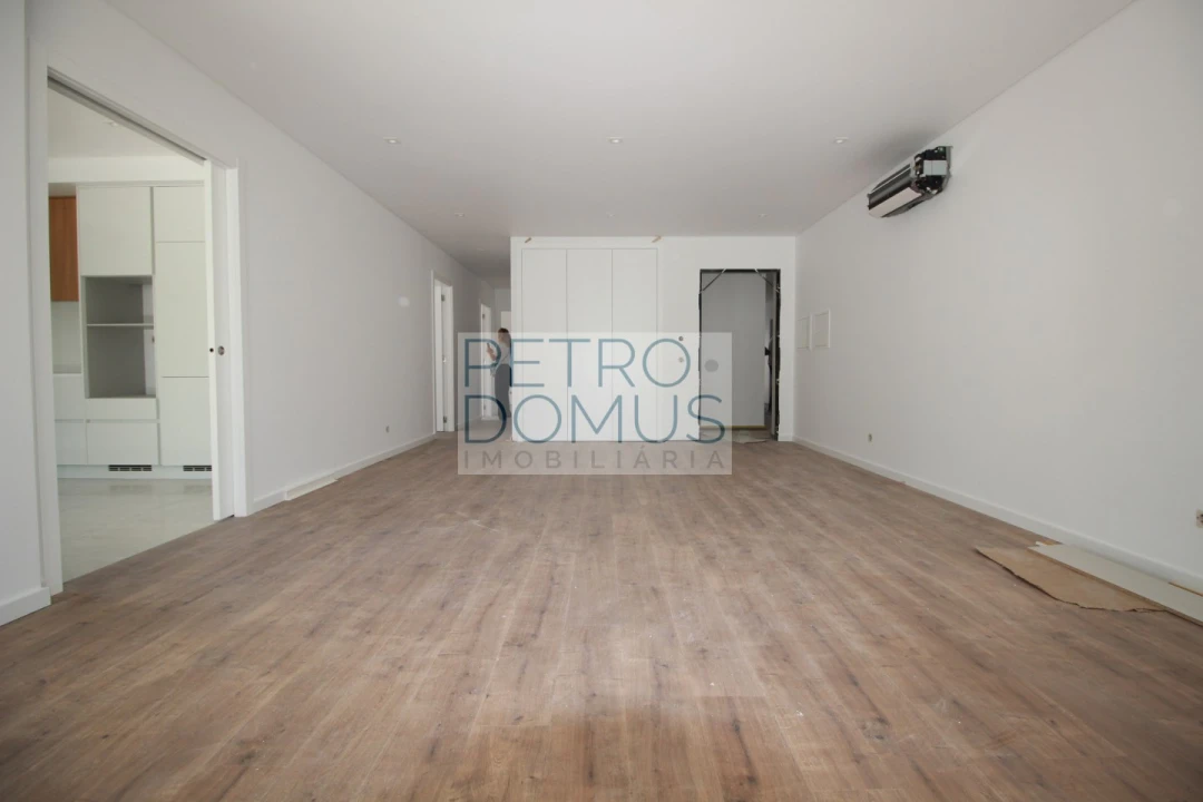 Apartamento T3 para Venda em Leiria, Pousos, Barreira e Cortes Foto 5