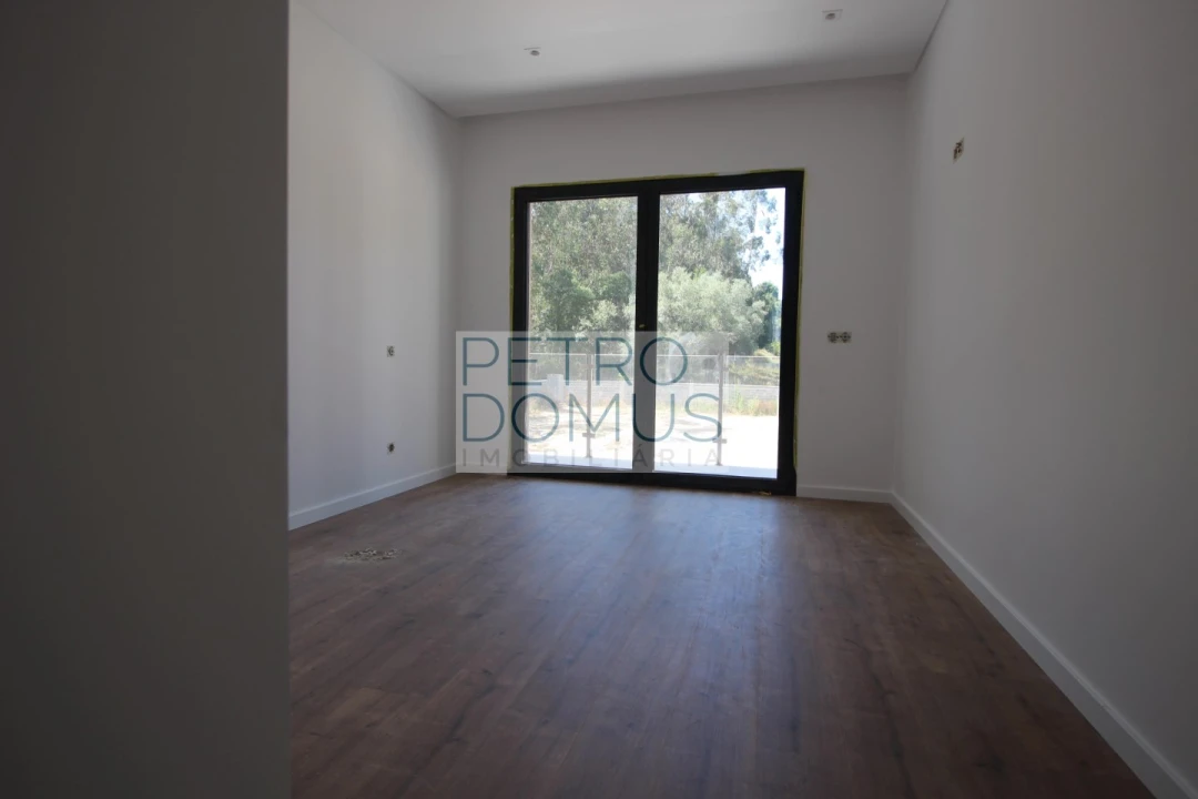 Apartamento T3 para Venda em Leiria, Pousos, Barreira e Cortes Foto 11