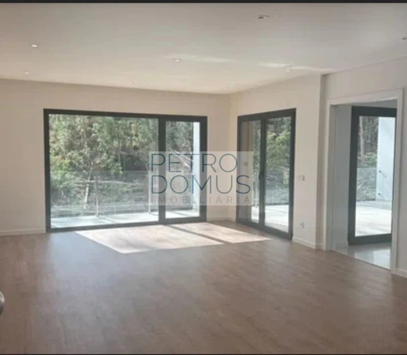 Apartamento T3 para Venda em Leiria, Pousos, Barreira e Cortes Foto 4