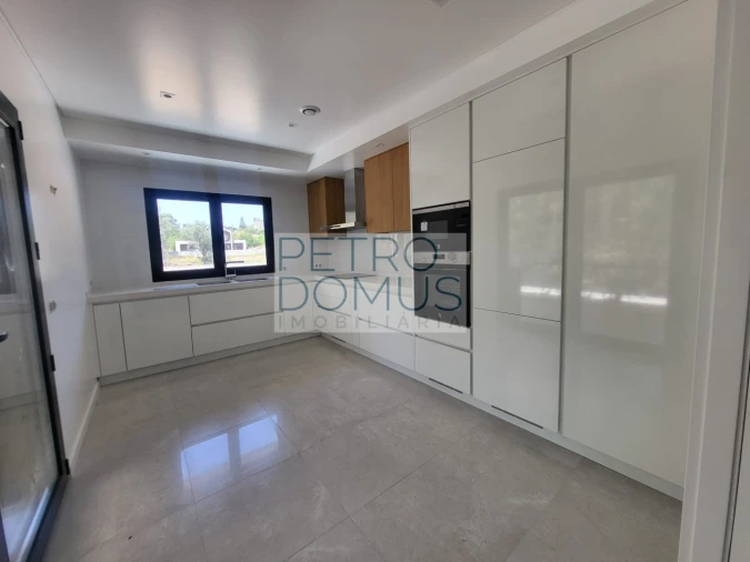 Apartamento T3 para Venda em Leiria, Pousos, Barreira e Cortes Foto 10