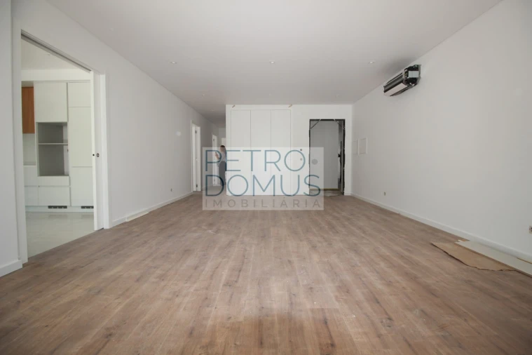 Apartamento T3 para Venda em Leiria, Pousos, Barreira e Cortes Foto 5