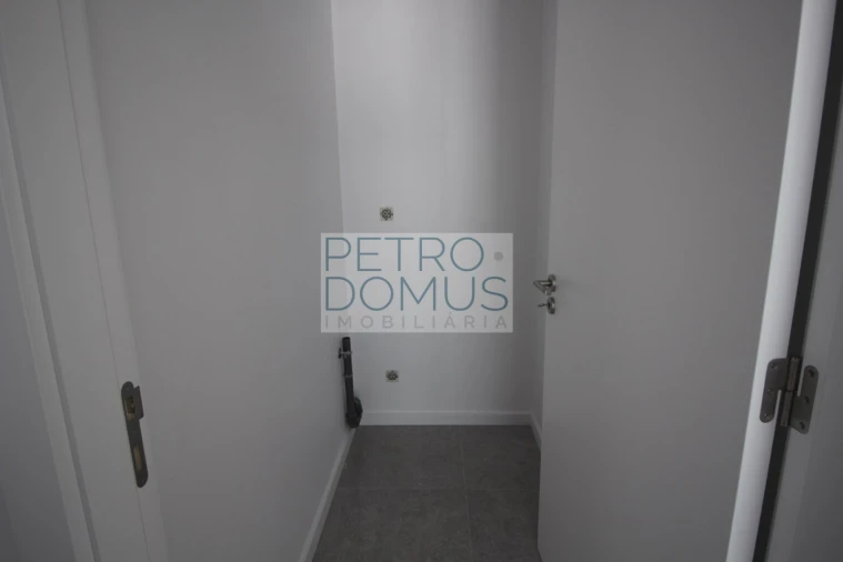 Apartamento T3 para Venda em Leiria, Pousos, Barreira e Cortes Foto 13