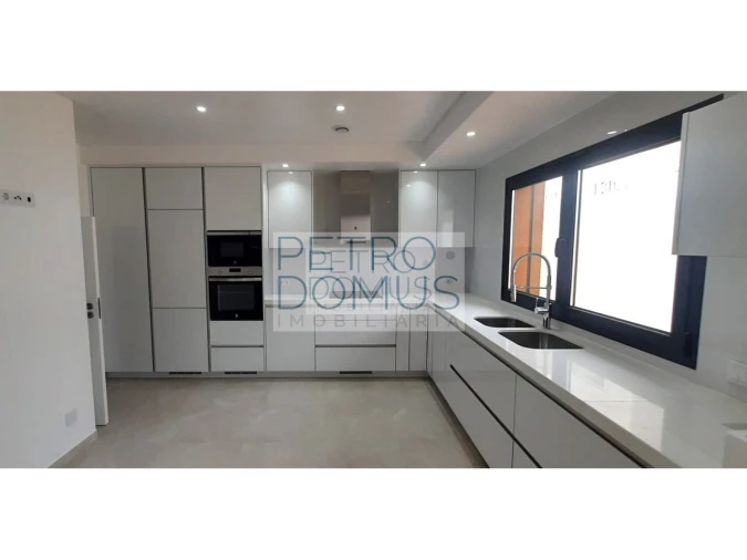 Moradia T4 para Venda em Marrazes e Barosa Foto 7